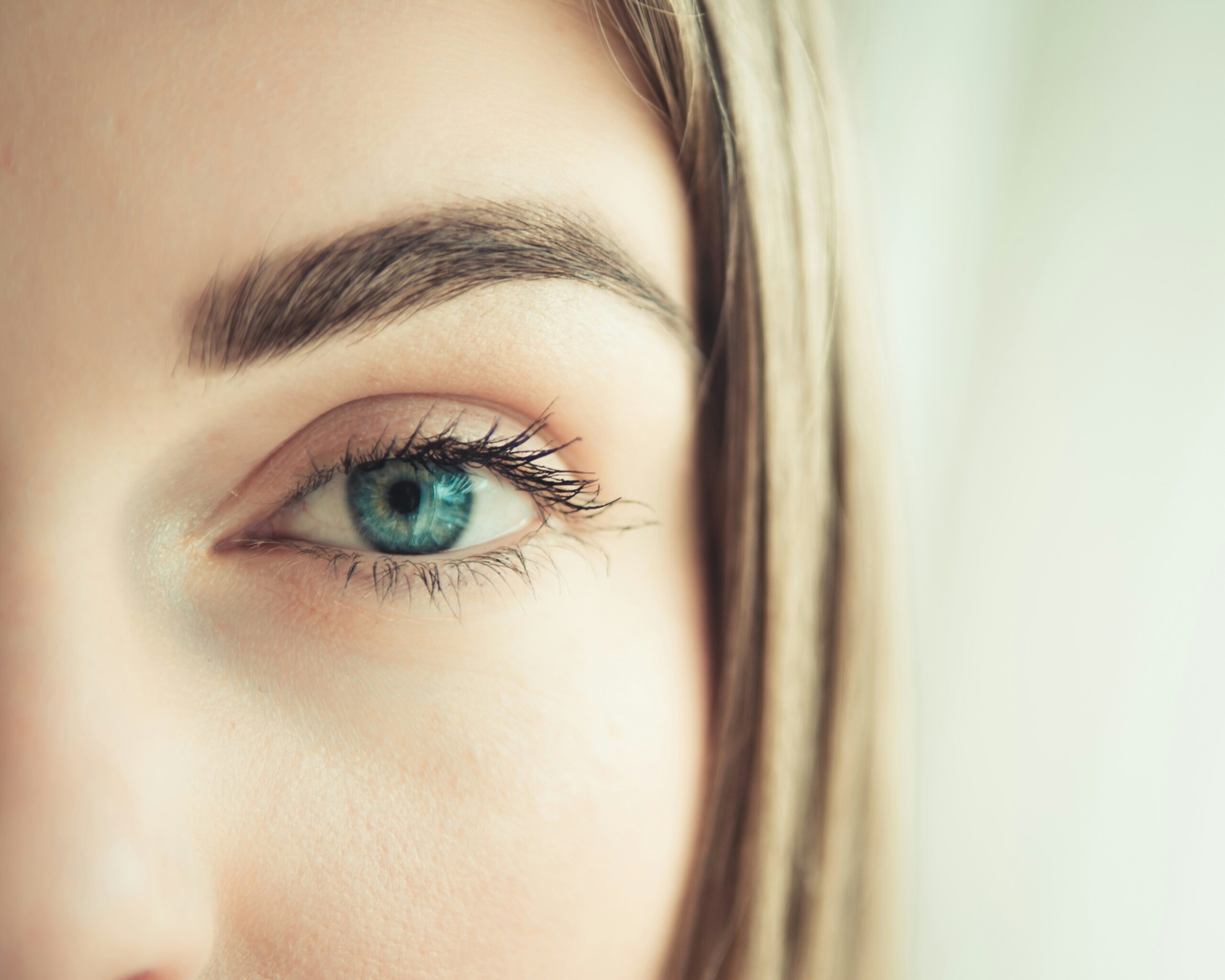 Improve Eye Health Naturally 2025